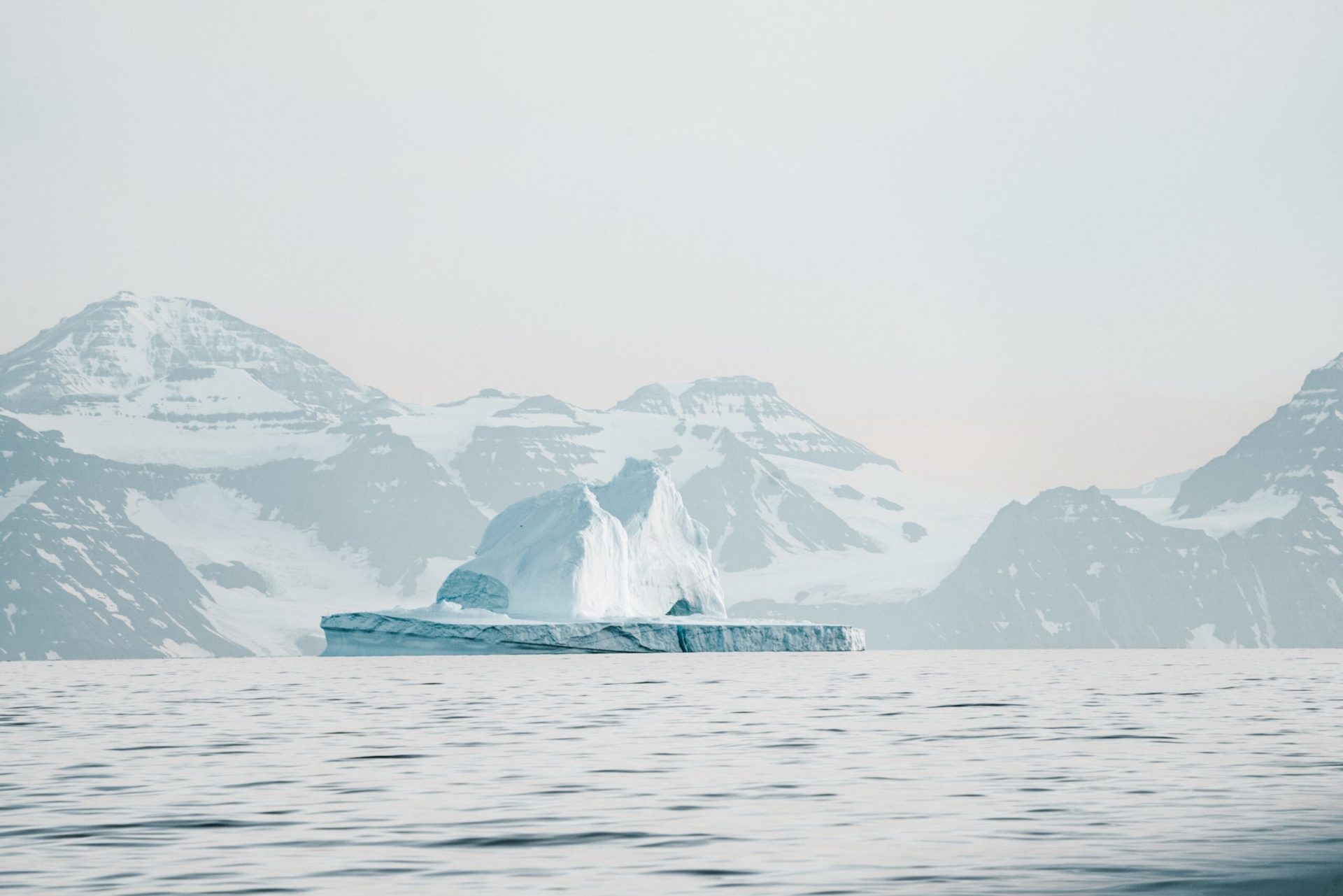 New study finds polyester fibres throughout the Arctic Ocean